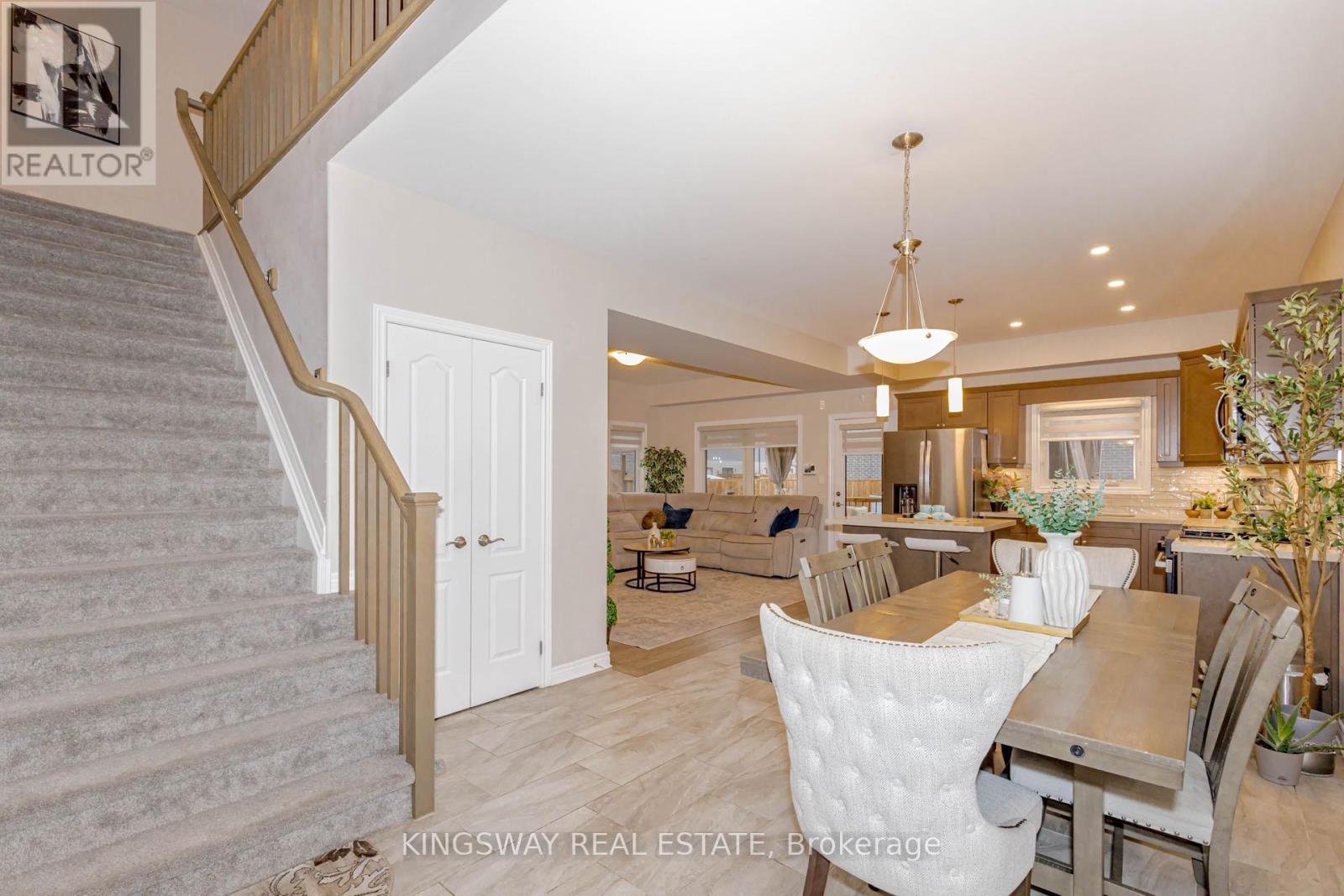 8961 Emily Boulevard, Niagara Falls, Ontario  L2H 3T1 - Photo 5 - X12688850