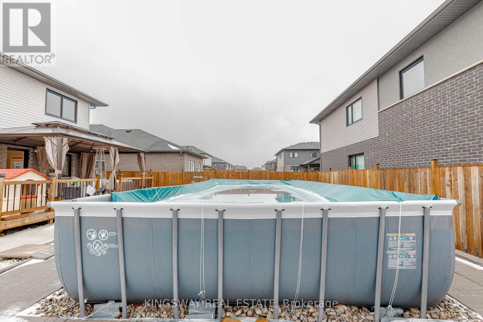 8961 Emily Boulevard, Niagara Falls, Ontario  L2H 3T1 - Photo 47 - X12688850