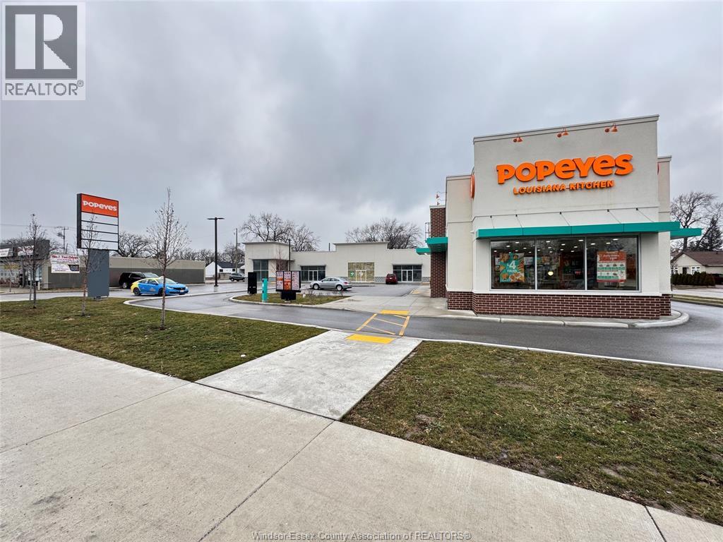 5188 Tecumseh Road East, Windsor, Ontario  N8T 1C3 - Photo 1 - 26000854