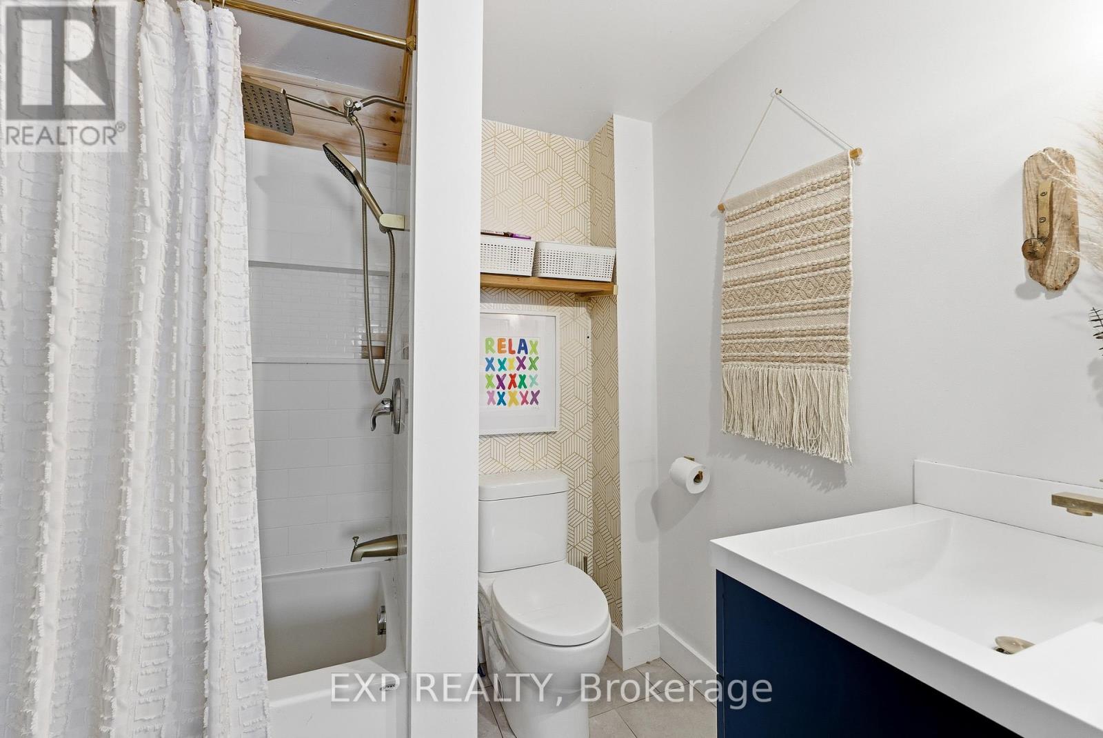 41 Lake Street, Prince Edward County, Ontario  K0K 2T0 - Photo 21 - X12684368