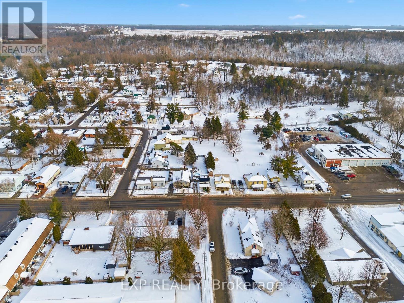 41 Lake Street, Prince Edward County, Ontario  K0K 2T0 - Photo 42 - X12684368