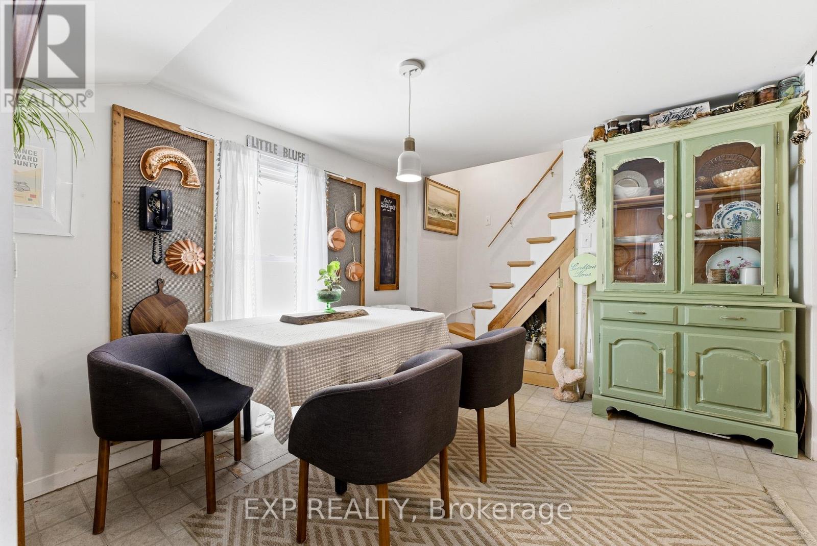 41 Lake Street, Prince Edward County, Ontario  K0K 2T0 - Photo 7 - X12684368