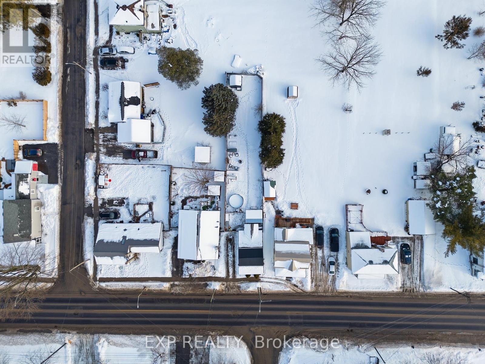 41 Lake Street, Prince Edward County, Ontario  K0K 2T0 - Photo 43 - X12684368