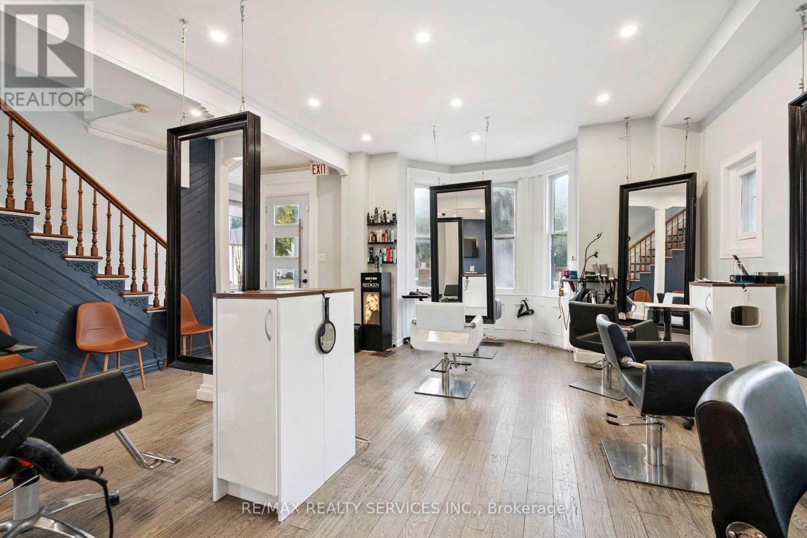 127 Queen Street W, Brampton, Ontario  L6Y 1M3 - Photo 6 - W12688906