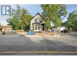 127 QUEEN STREET W, Brampton, Ontario