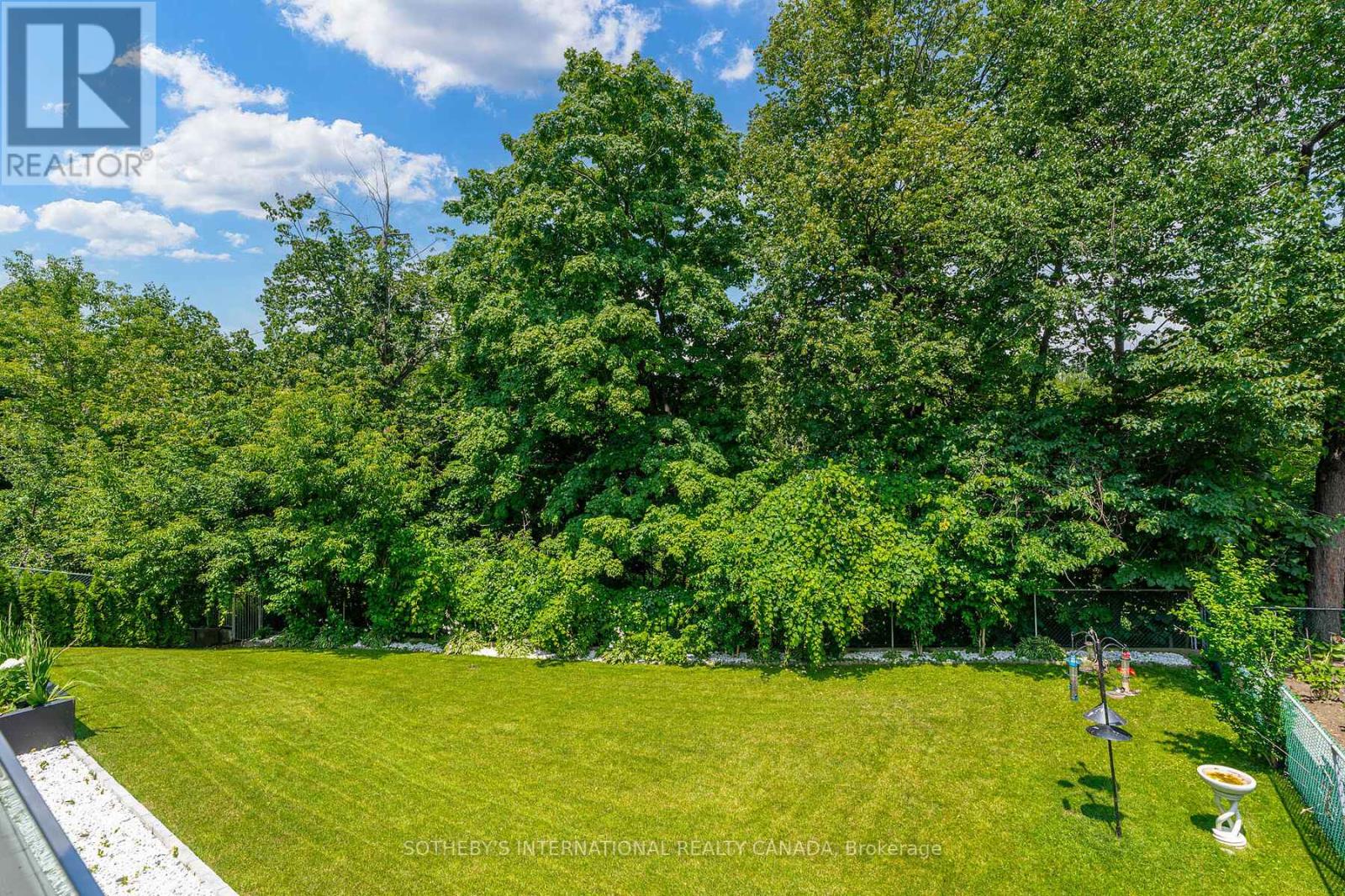 11 Sherin Court, Toronto, Ontario  M9P 2J7 - Photo 34 - W12688928