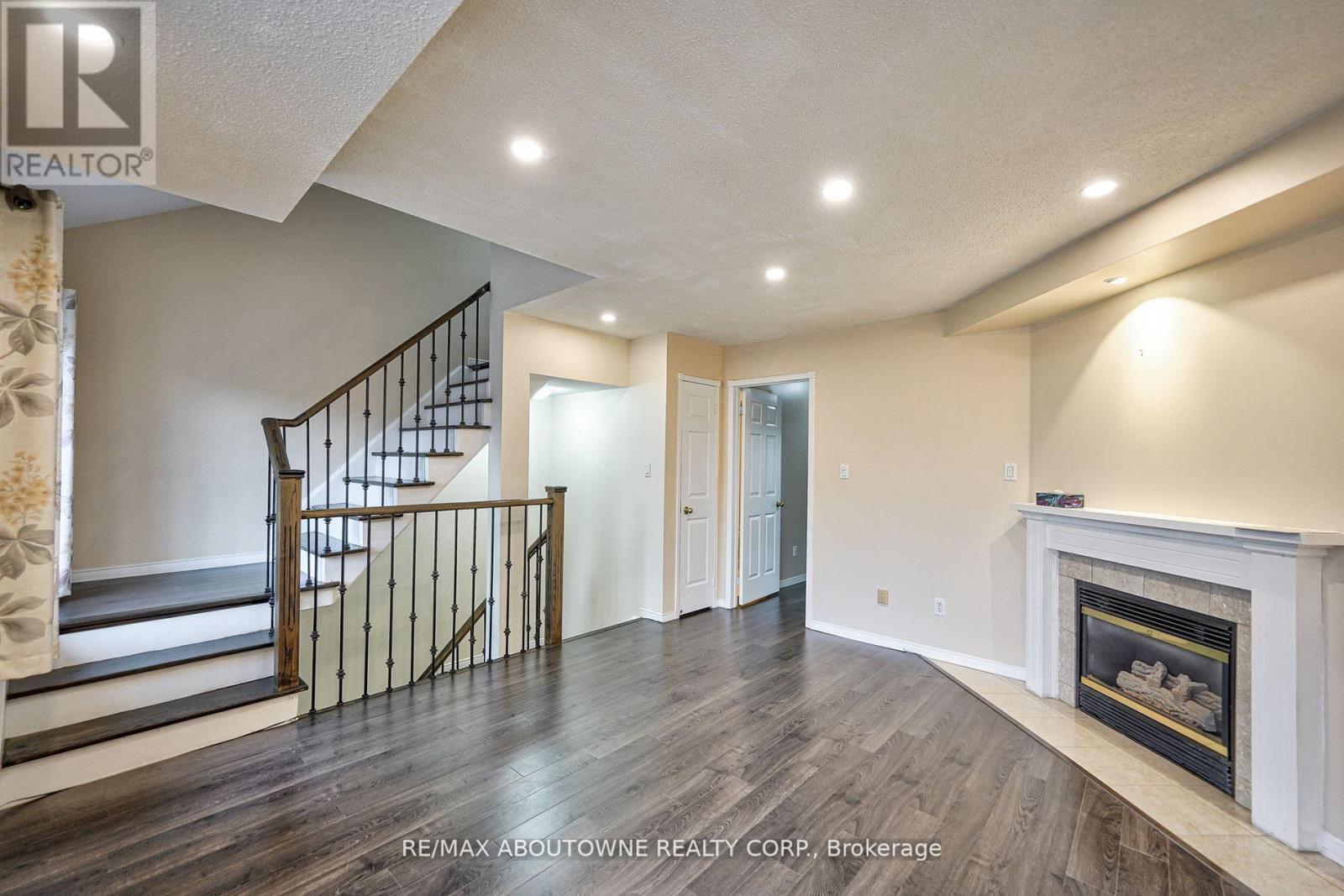 59 - 455 Apache Court E, Mississauga, Ontario  L4Z 3W8 - Photo 12 - W12688946