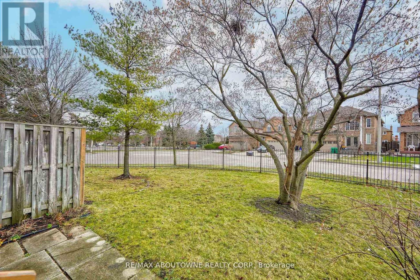 59 - 455 Apache Court E, Mississauga, Ontario  L4Z 3W8 - Photo 28 - W12688946