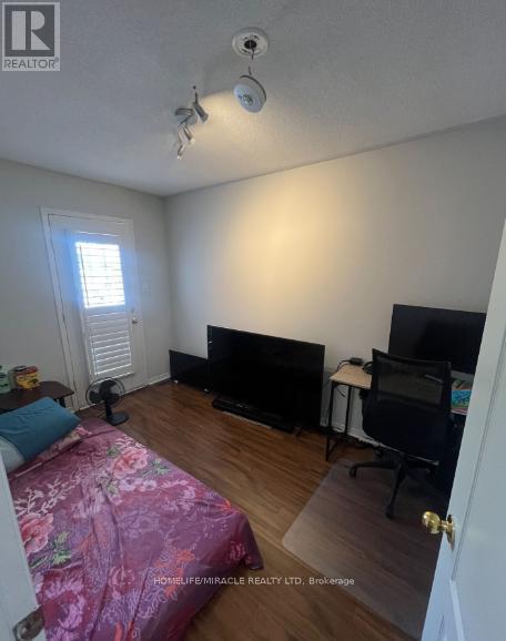 6912 Buttle Station Place, Mississauga, Ontario  L5W 1B8 - Photo 10 - W12688952