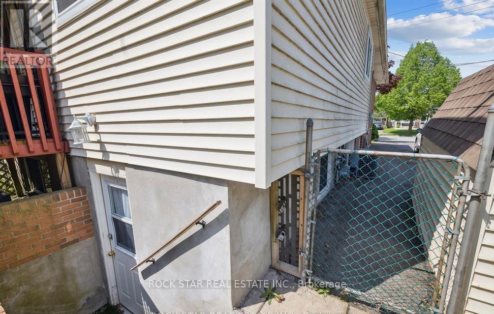 Lower - 203 Commercial Street, Welland, Ontario  L3B 5Z5 - Photo 10 - X12688940