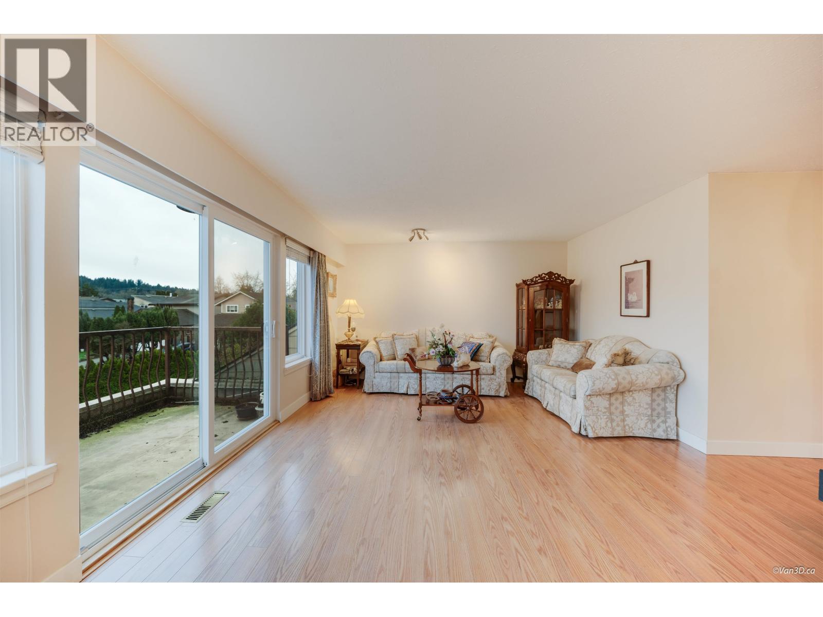 2813 Windrum Avenue, Coquitlam, British Columbia  V3B 6B8 - Photo 9 - R3078399