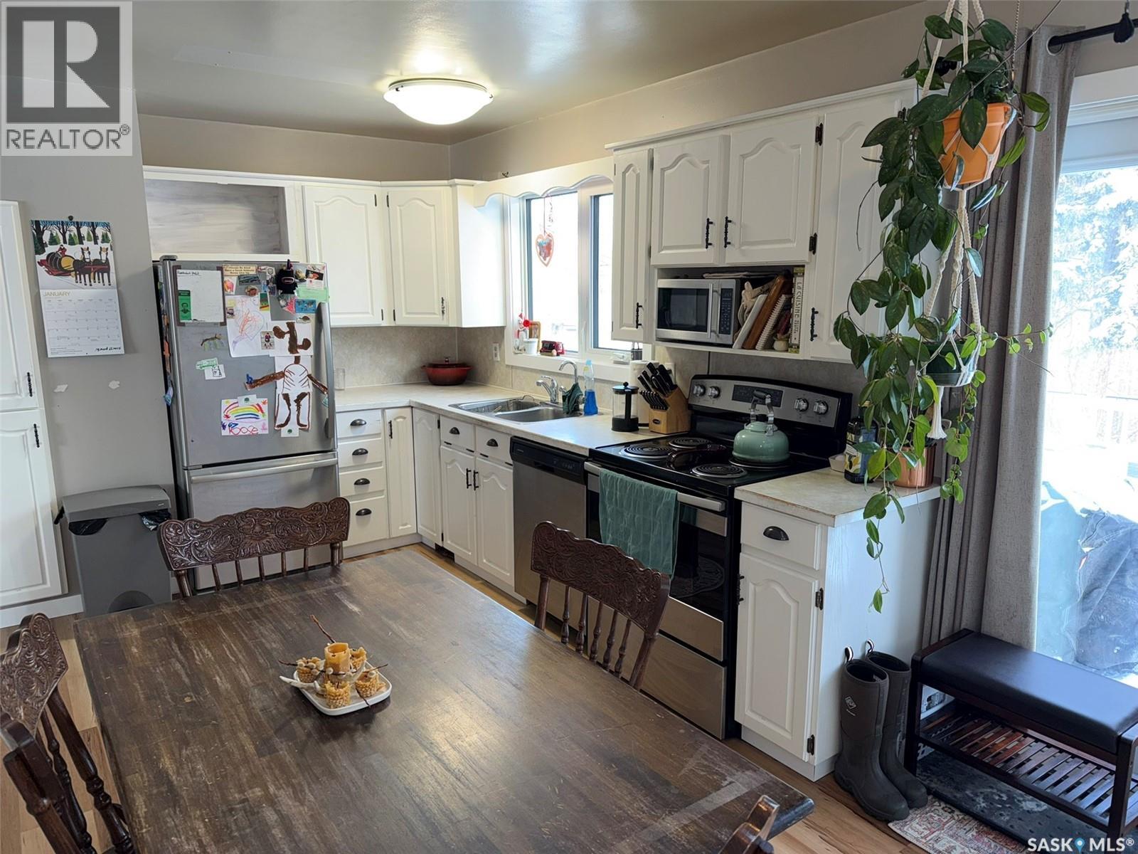 410 Miller Crescent E, Wynyard, Saskatchewan  S0A 4T0 - Photo 10 - SK026677