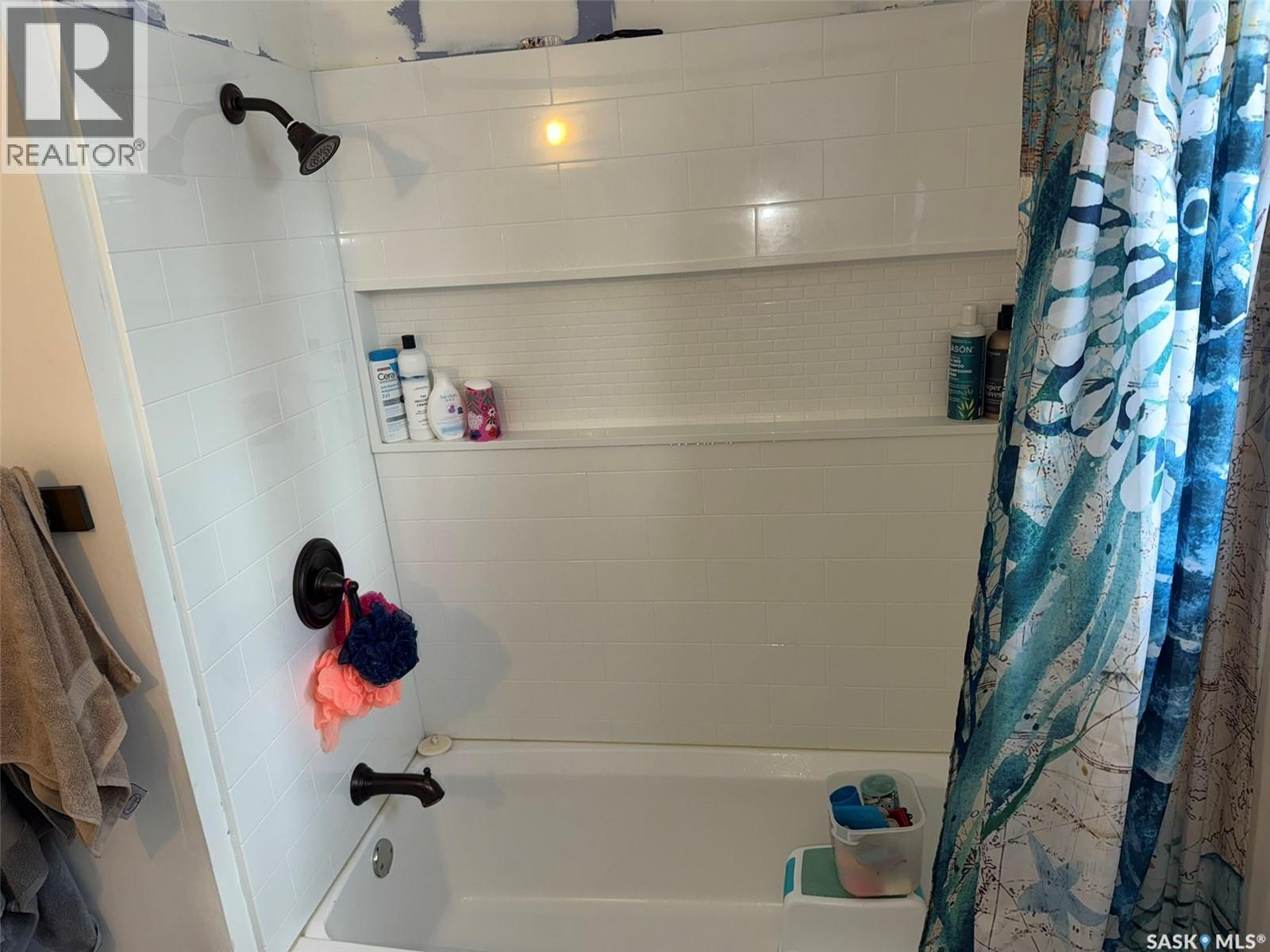 410 Miller Crescent E, Wynyard, Saskatchewan  S0A 4T0 - Photo 14 - SK026677