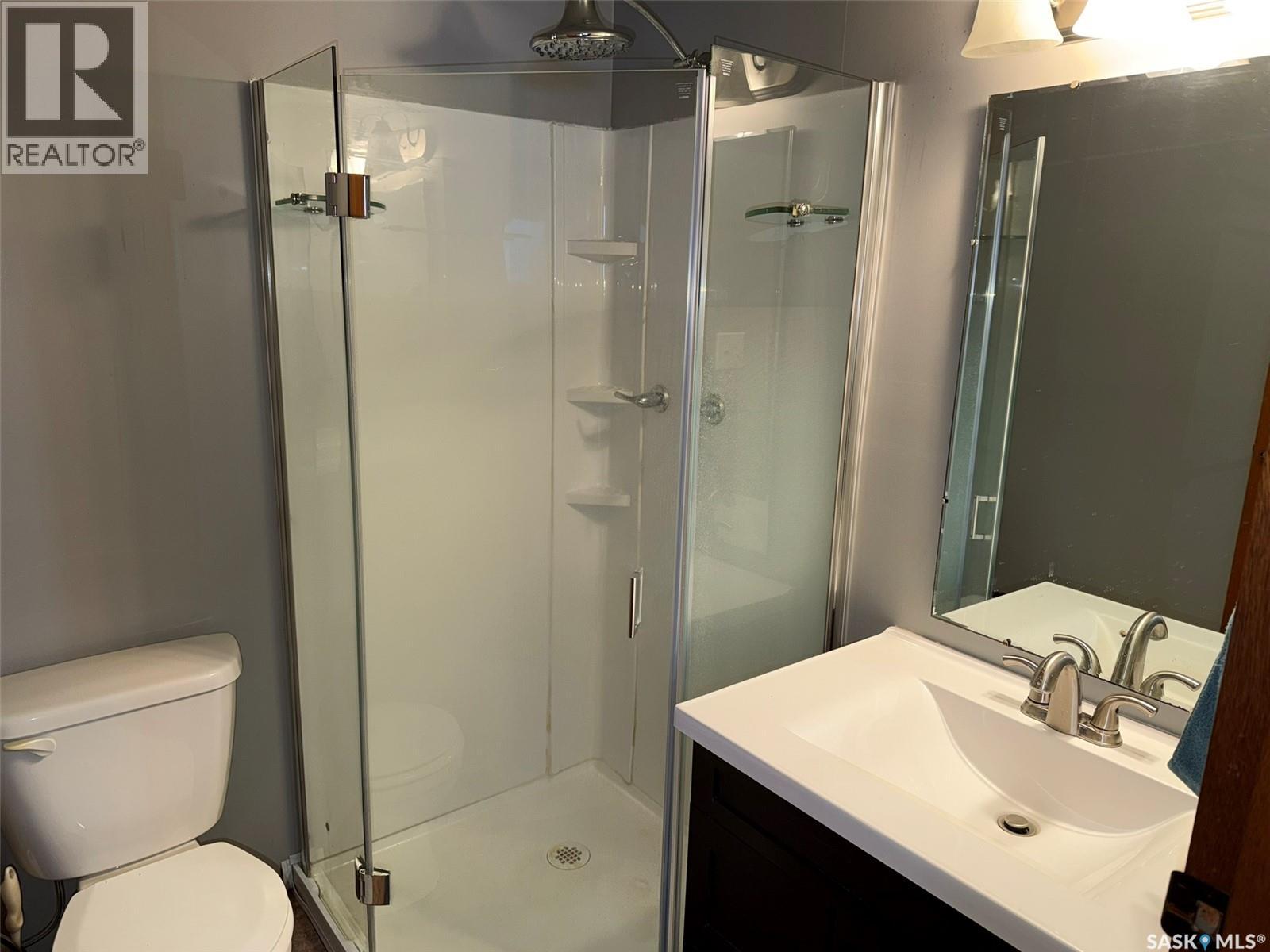 410 Miller Crescent E, Wynyard, Saskatchewan  S0A 4T0 - Photo 32 - SK026677