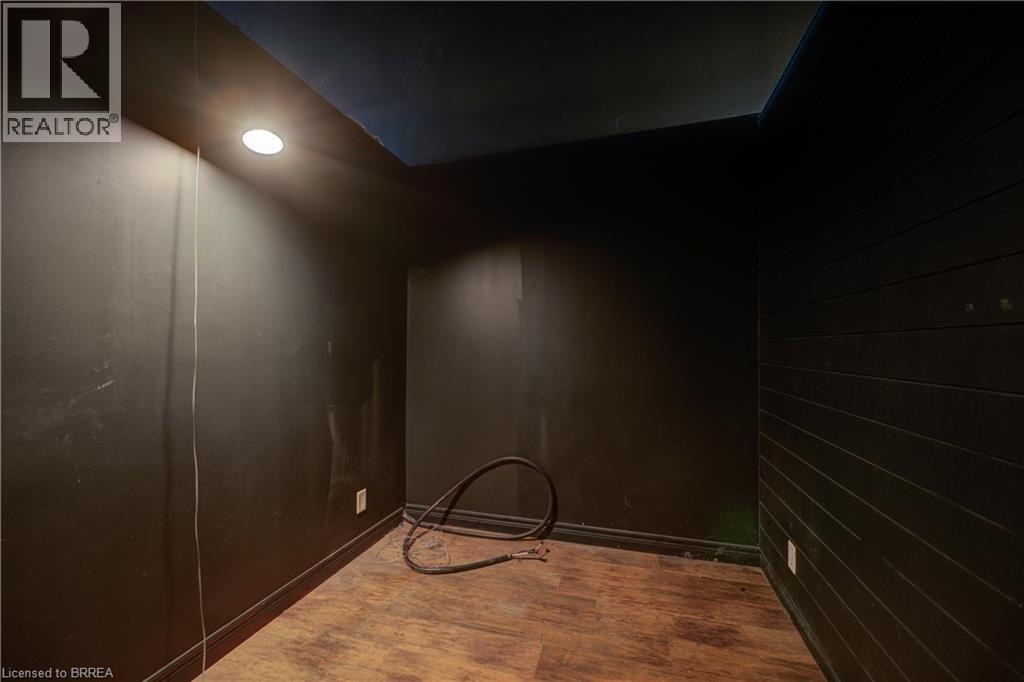 320 Colborne Street W Unit# 12, Brantford, Ontario  N3T 1M2 - Photo 15 - 40789142