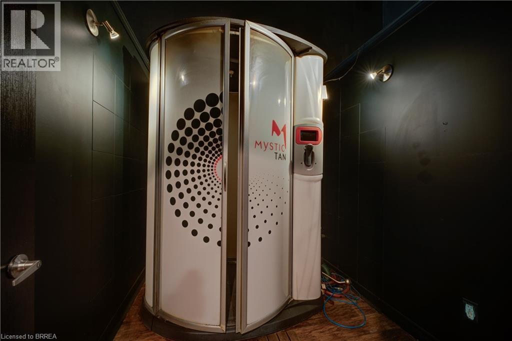 320 Colborne Street W Unit# 12, Brantford, Ontario  N3T 1M2 - Photo 17 - 40789142