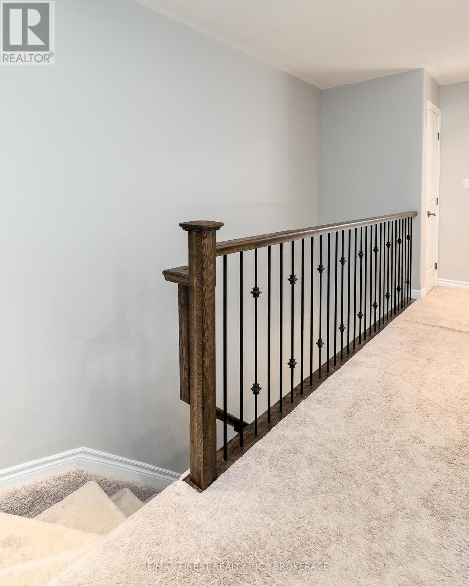 140 Simurda Court, Loyalist, Ontario  K7N 0A8 - Photo 14 - X12468923