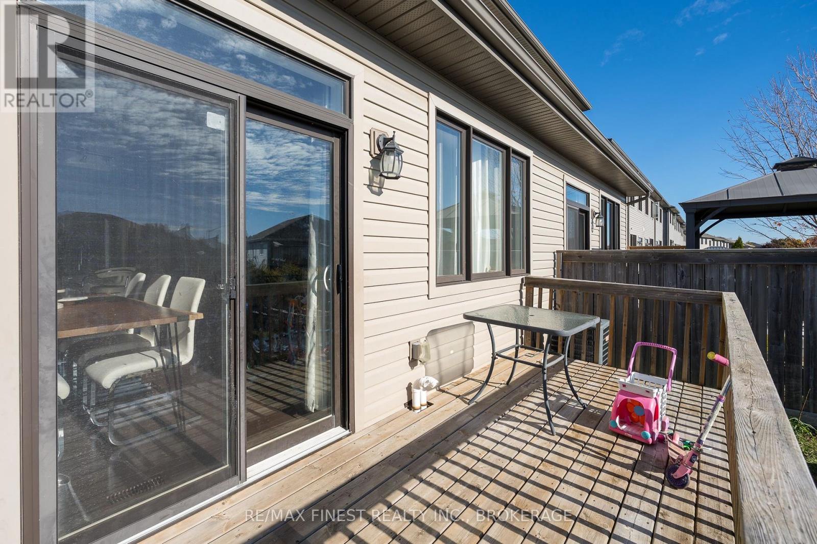 140 Simurda Court, Loyalist, Ontario  K7N 0A8 - Photo 26 - X12468923