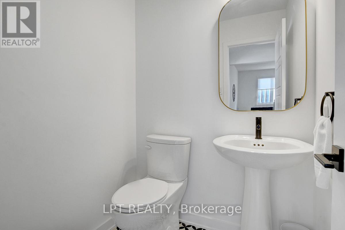 1022 Showman Street, Ottawa, Ontario  K0A 2Z0 - Photo 26 - X12513398