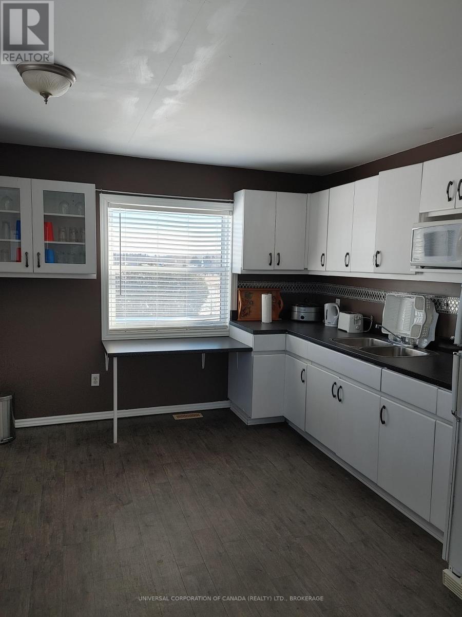 54582 Vienna Line, Bayham, Ontario  N0J 1T0 - Photo 37 - X12689056