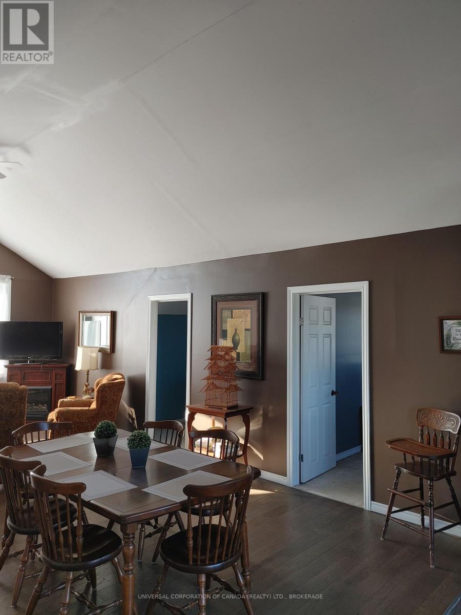 54582 Vienna Line, Bayham, Ontario  N0J 1T0 - Photo 39 - X12689056