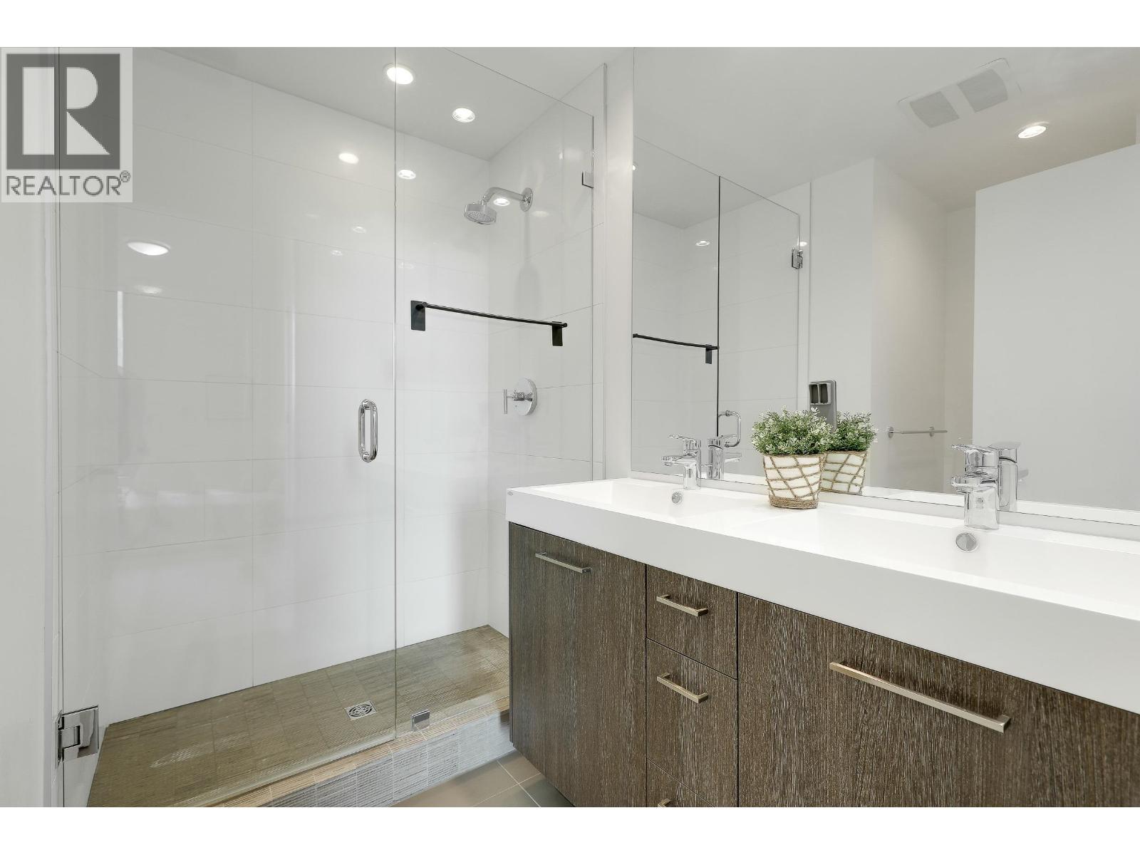 803 9060 University Crescent, Burnaby, British Columbia  V5A 0E1 - Photo 23 - R3078393