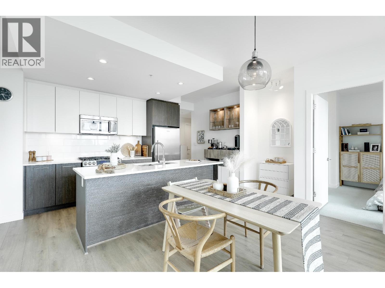 803 9060 University Crescent, Burnaby, British Columbia  V5A 0E1 - Photo 9 - R3078393