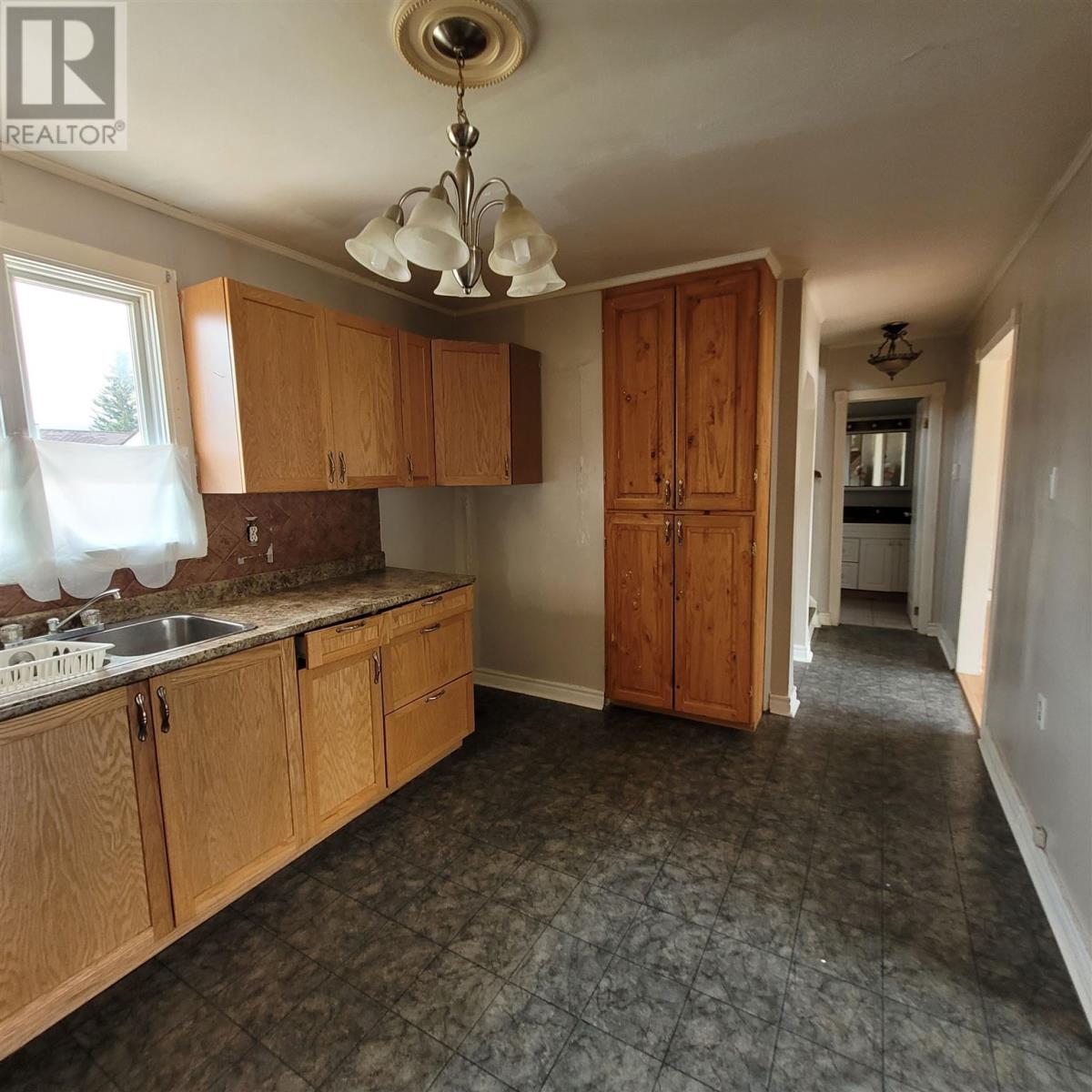 59 Manitou Road W, Manitouwadge, Ontario  P0T 2C0 - Photo 10 - TB252161