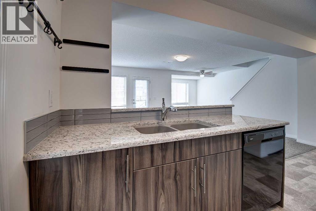 221 Hillcrest Gardens Sw, Airdrie, Alberta  T4B 4J2 - Photo 17 - A2277504