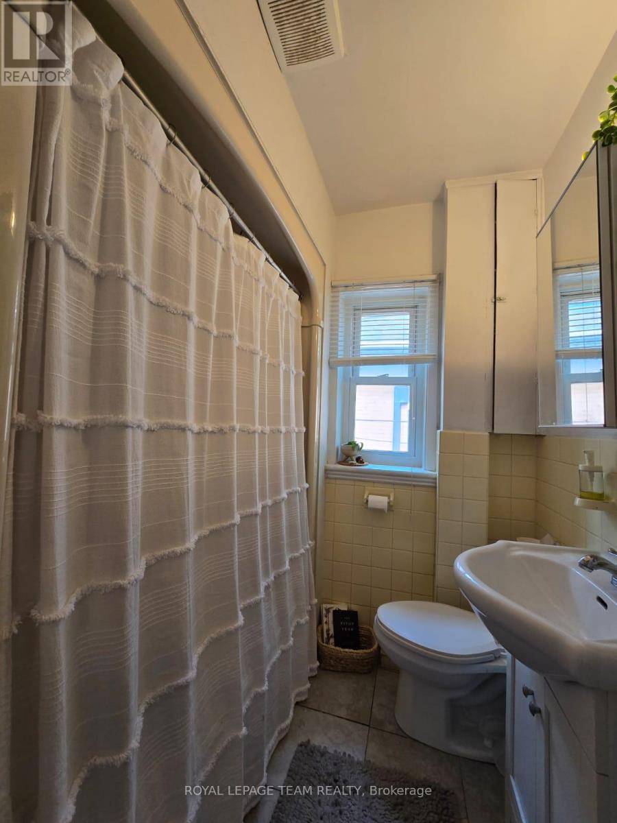 2 - 519 Lyon Street N, Ottawa, Ontario  K1R 5X8 - Photo 15 - X12689208