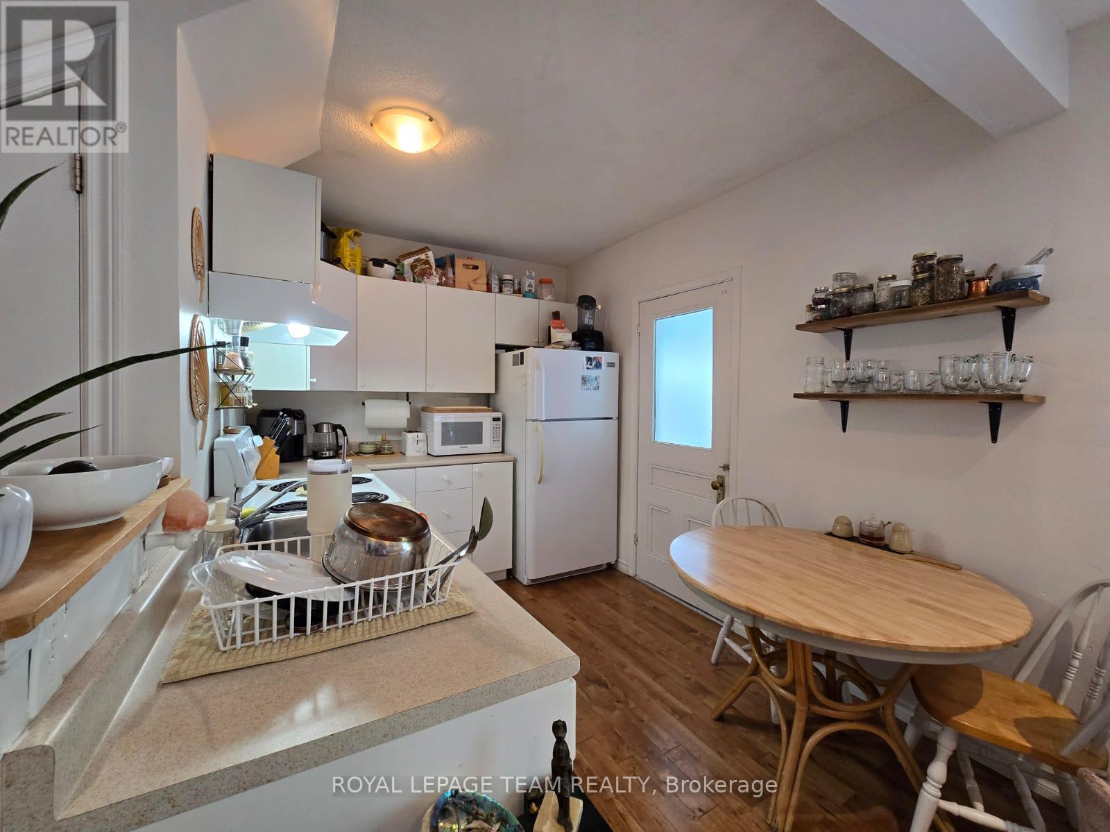 2 - 519 Lyon Street N, Ottawa, Ontario  K1R 5X8 - Photo 5 - X12689208