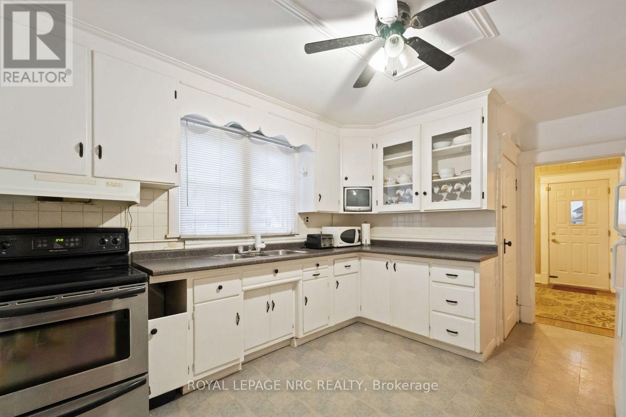 5322 Heywood Avenue, Niagara Falls, Ontario  L2E 4V6 - Photo 13 - X12689200