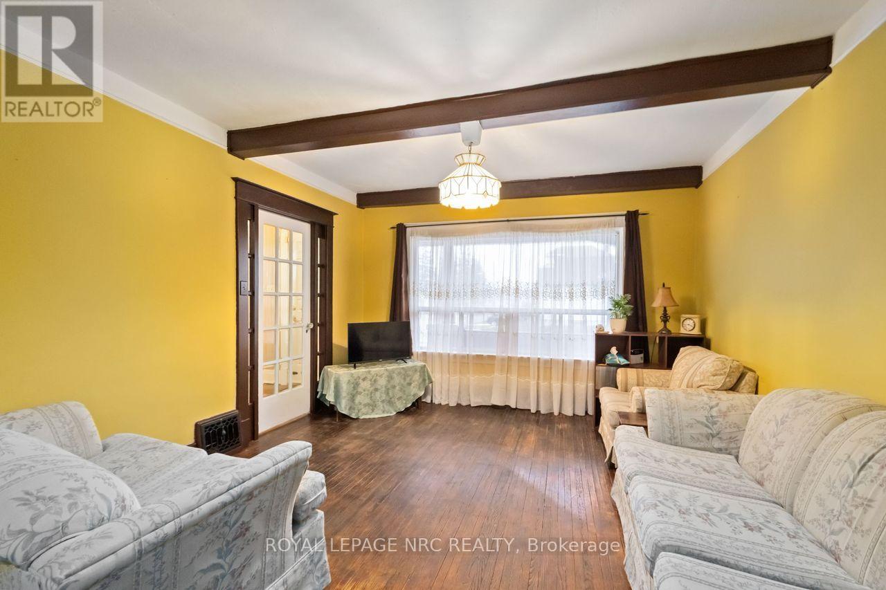 5322 Heywood Avenue, Niagara Falls, Ontario  L2E 4V6 - Photo 9 - X12689200