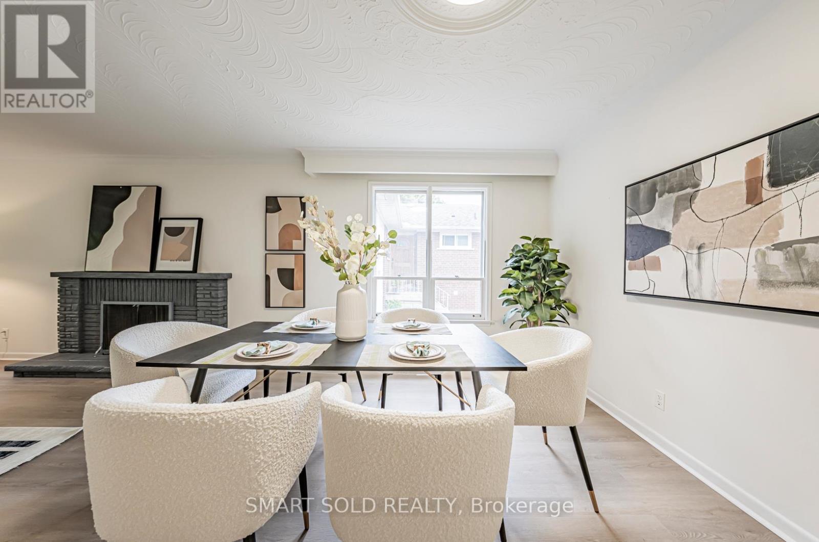 81 Maxome Avenue, Toronto, Ontario  M2M 3K2 - Photo 9 - C12683526