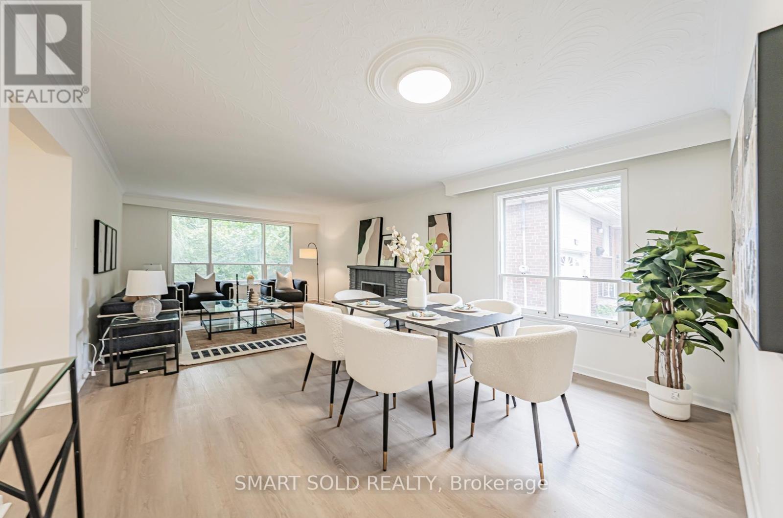 81 Maxome Avenue, Toronto, Ontario  M2M 3K2 - Photo 8 - C12683526