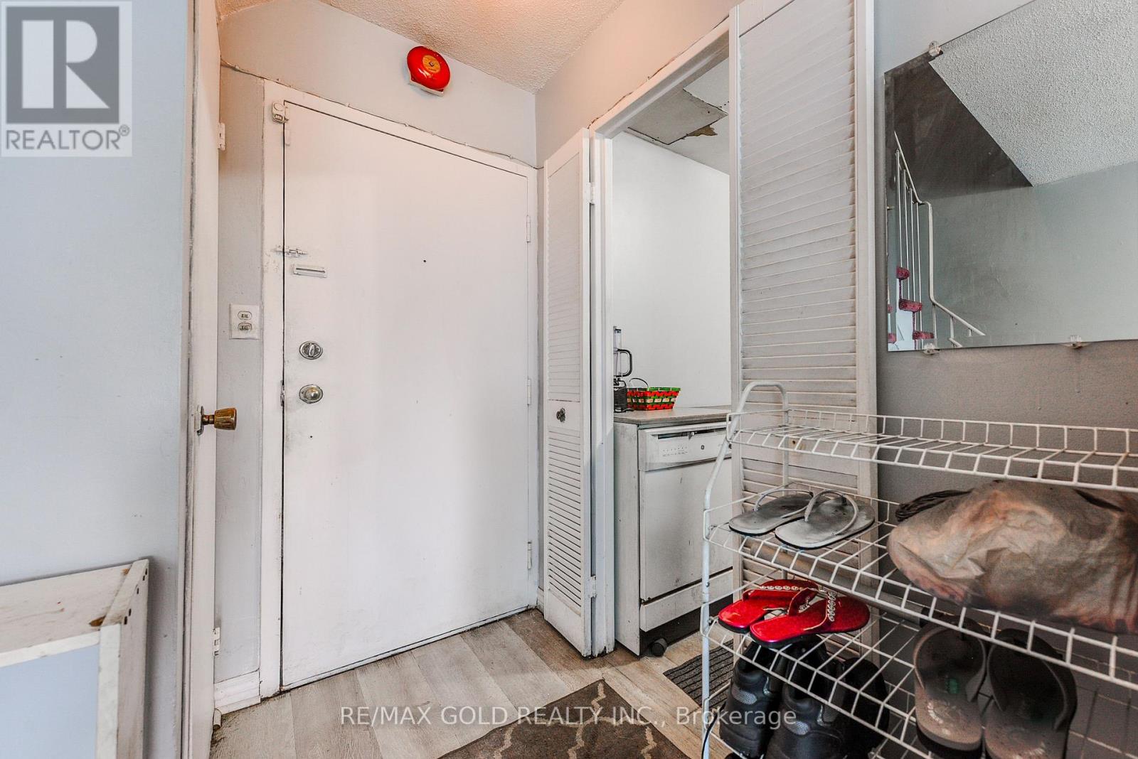 117 - 3455 Morning Star Drive, Mississauga, Ontario  L4T 3T9 - Photo 4 - W12368306