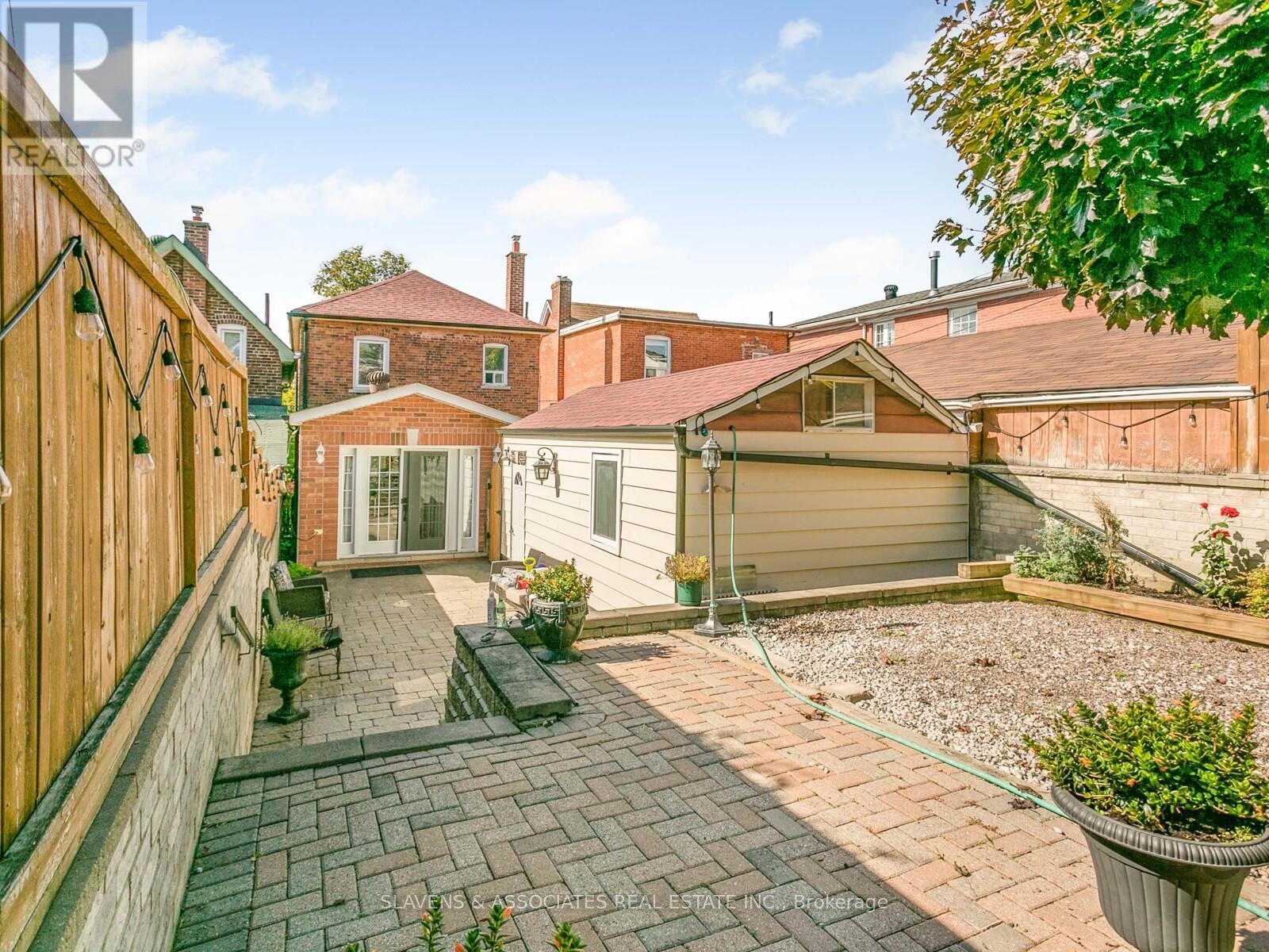 Basement - 213b Blackthorn Avenue, Toronto, Ontario  M6N 3H7 - Photo 13 - W12516098