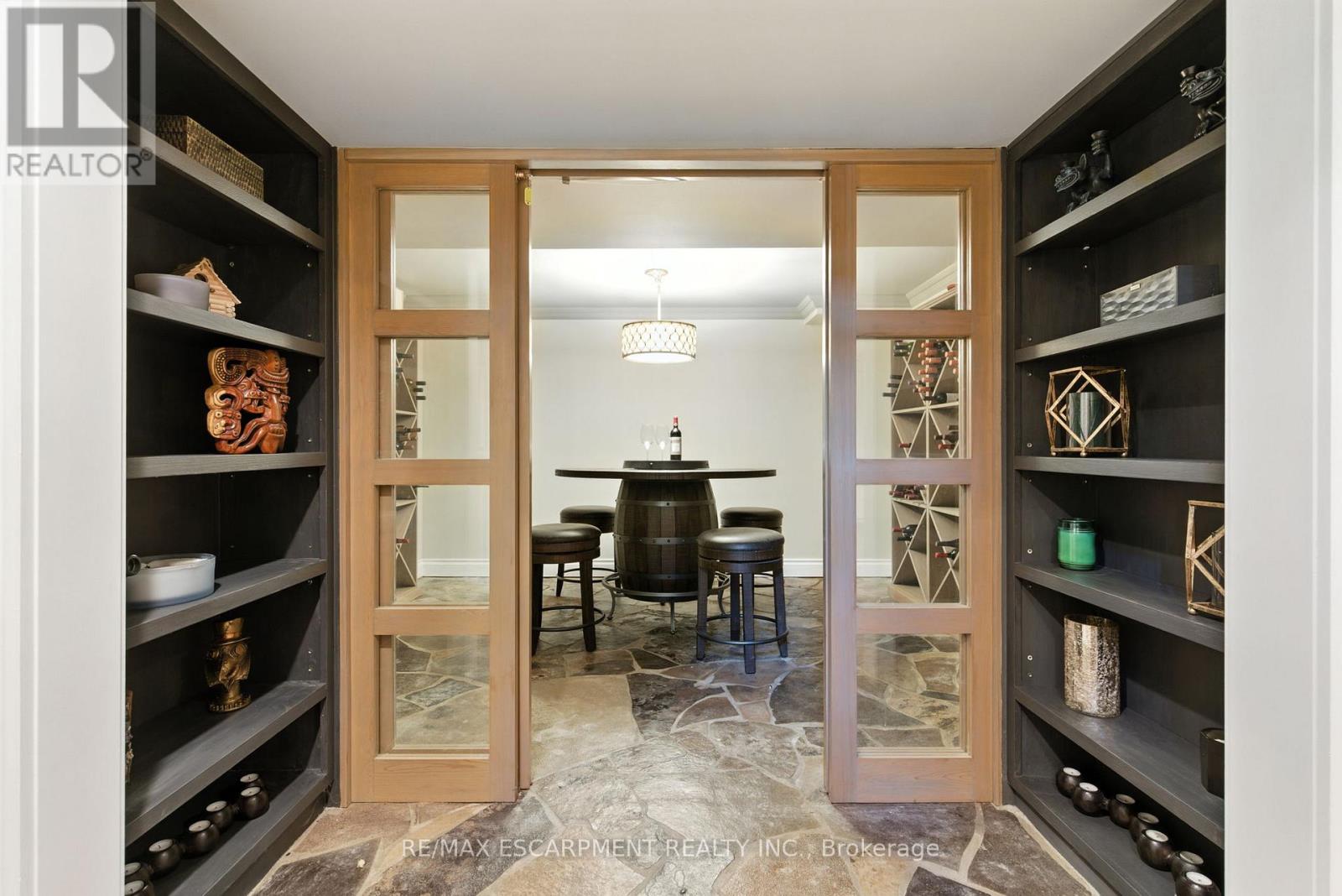 26 Parkshore Place, Hamilton, Ontario  L0R 1H1 - Photo 37 - X12398725