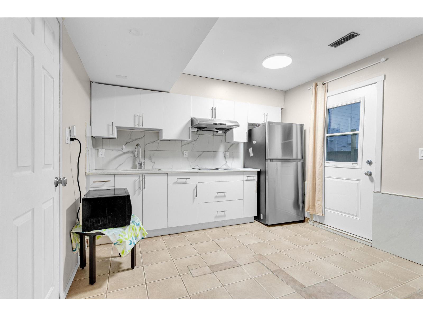 11585 Royal Crescent, Surrey, British Columbia  V3V 6V5 - Photo 28 - R3078000