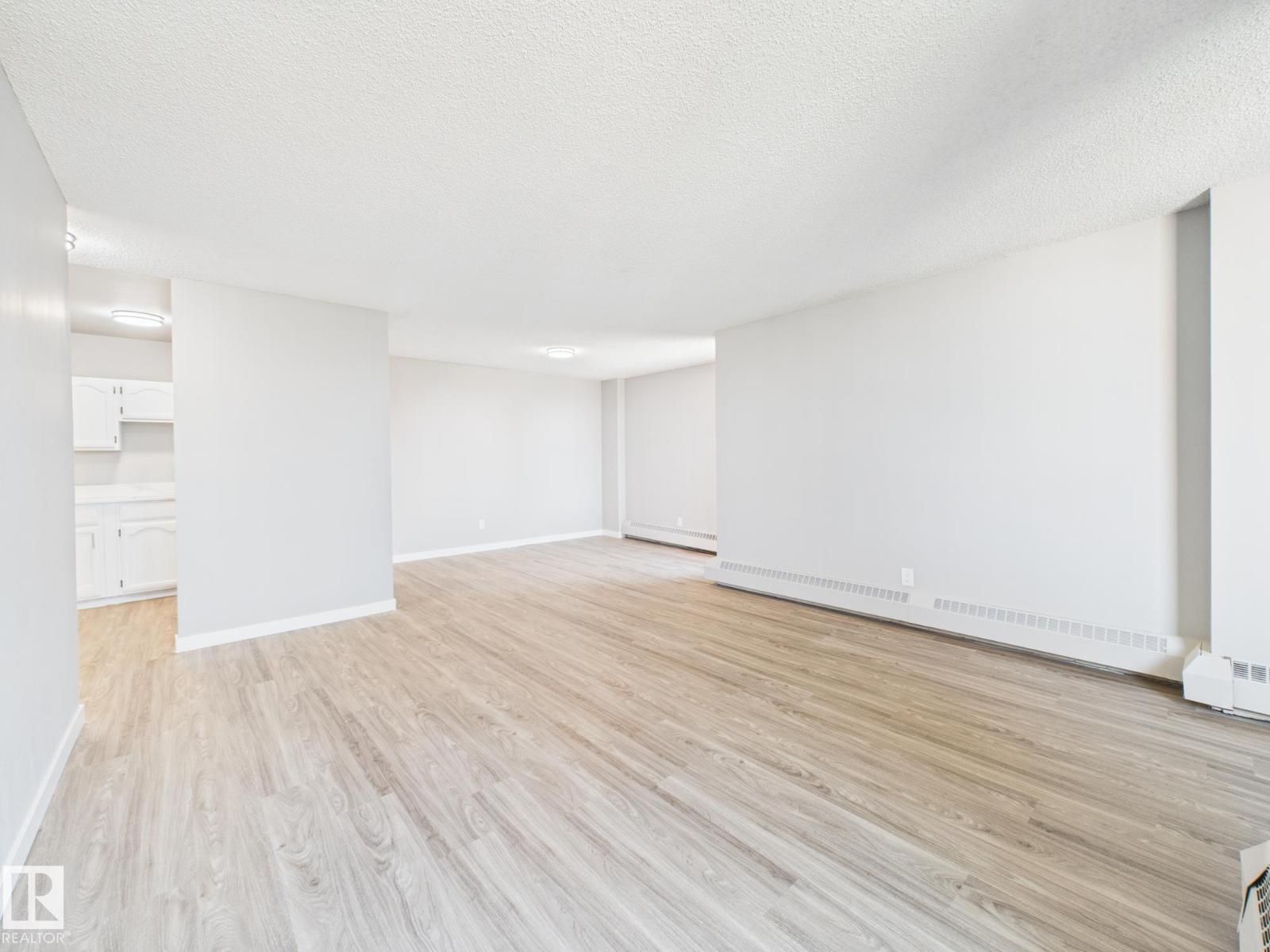 #810c 10145 109 St Nw, Edmonton, Alberta  T5J 3M5 - Photo 20 - E4469804