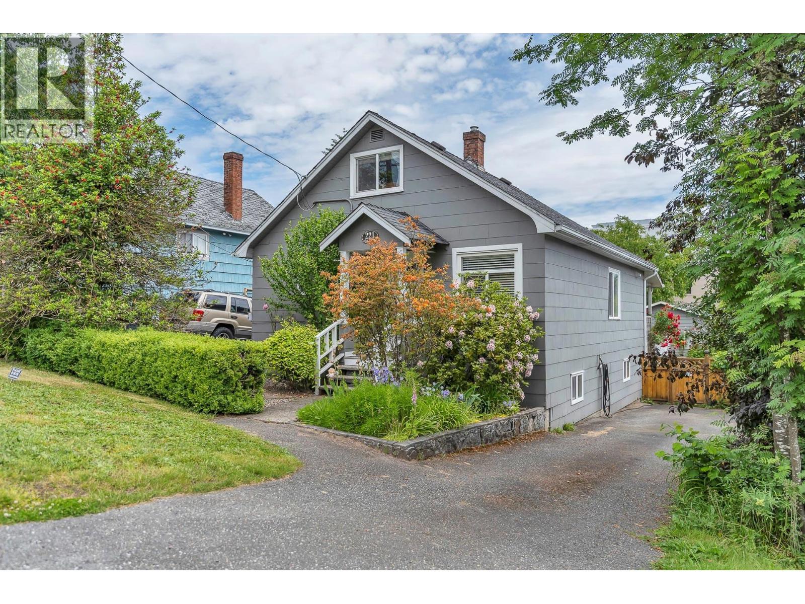 221 Lebleu Street, Coquitlam, British Columbia  V3K 4L7 - Photo 23 - R3061312