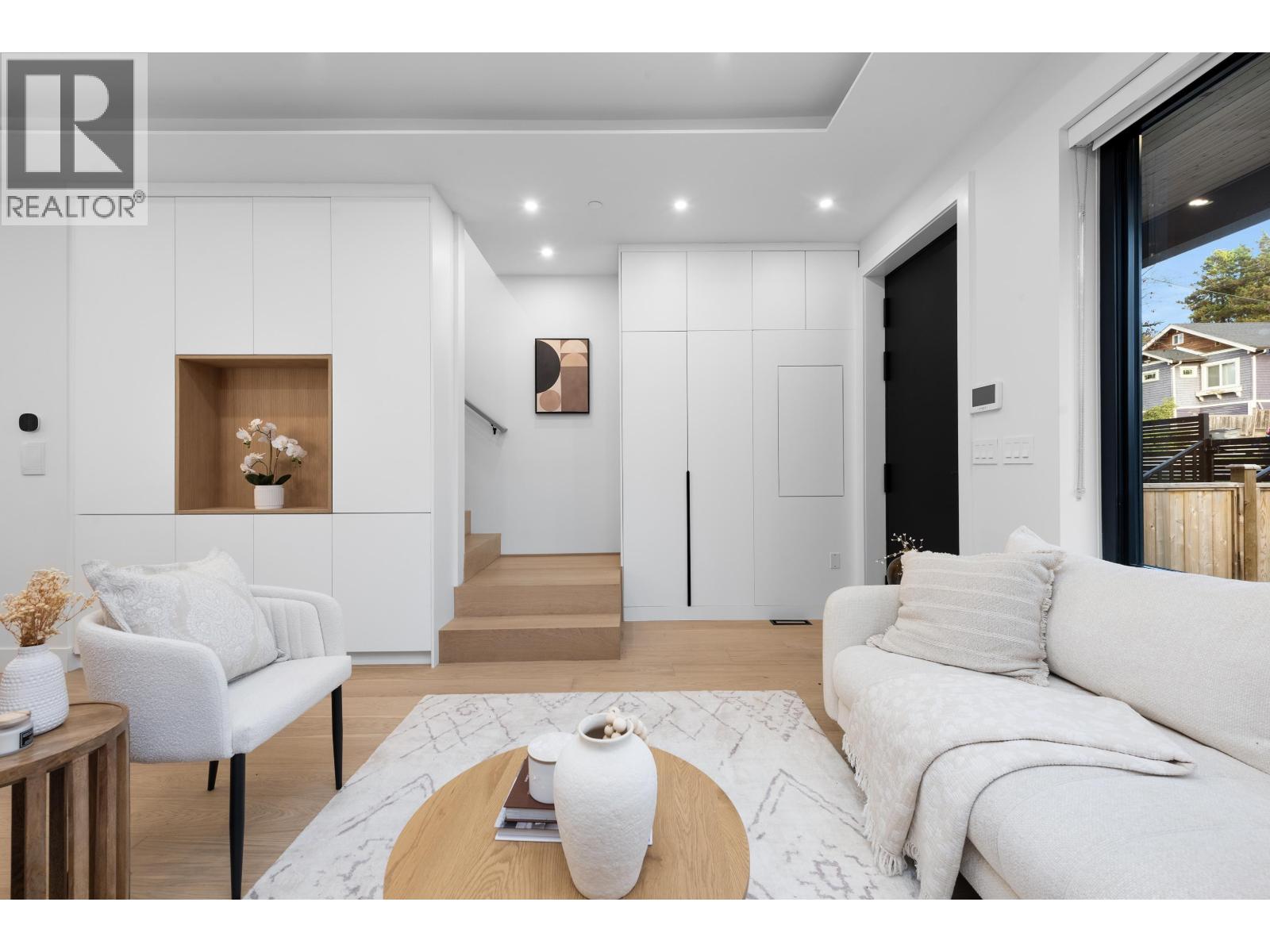 1 4885 Moss Street, Vancouver, British Columbia  V5R 3T3 - Photo 3 - R3078282