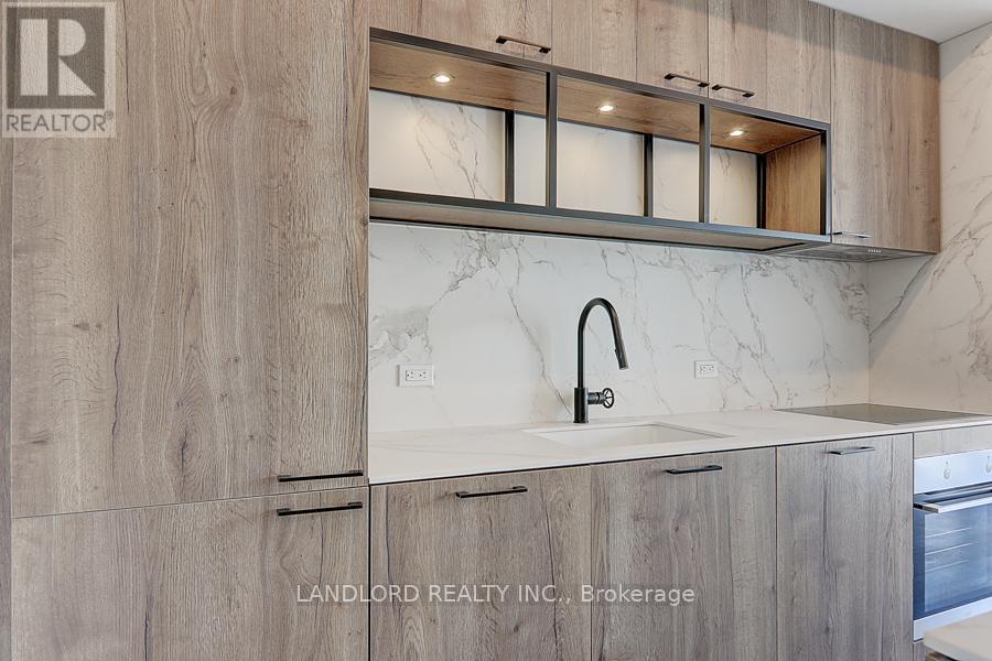 918 - 505 Richmond Street W, Toronto, Ontario  M5V 1Y3 - Photo 8 - C12689080