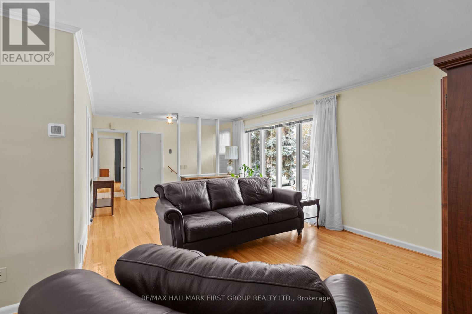 11 Merredin Place, Toronto, Ontario  M3B 1S7 - Photo 7 - C12689096