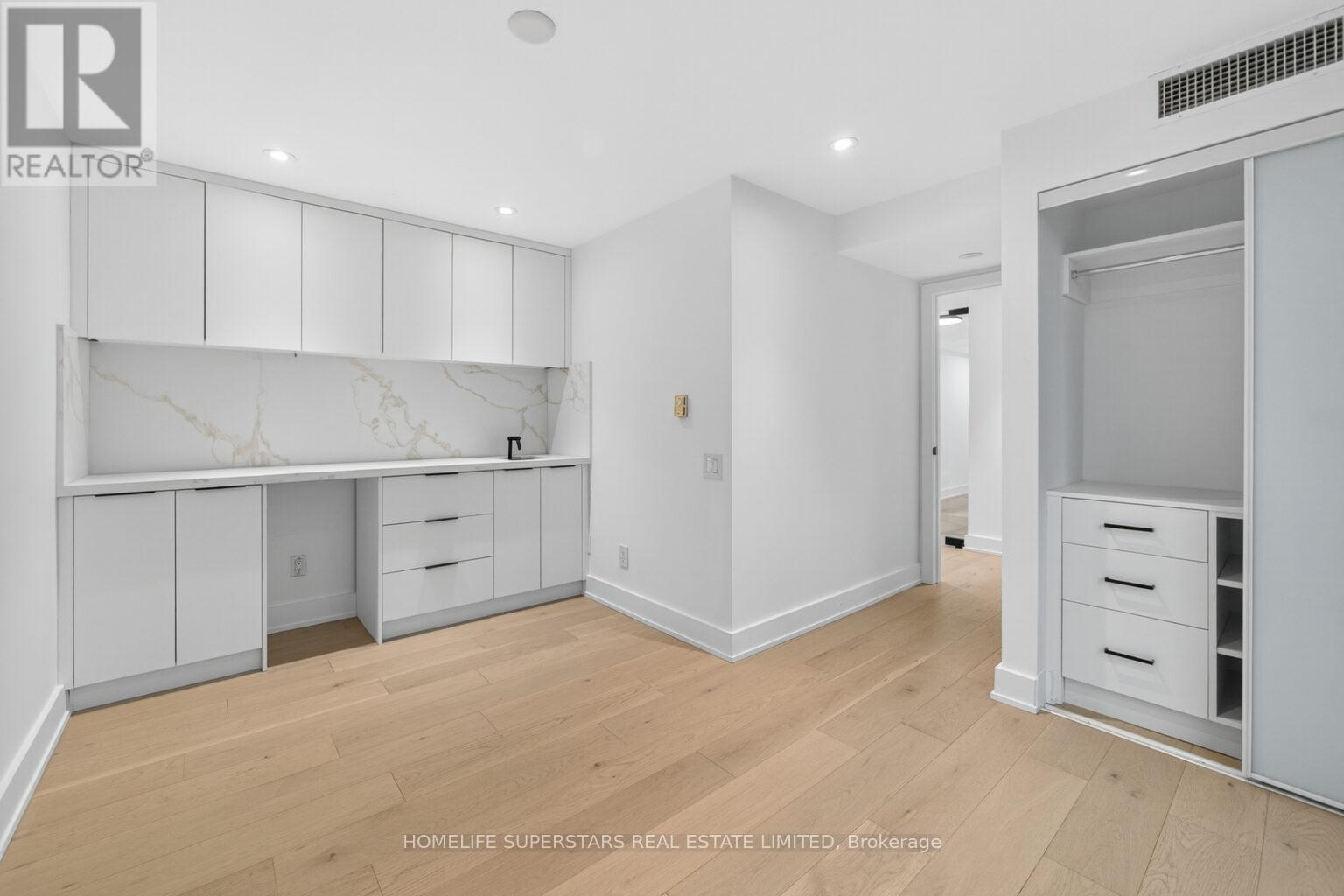 Ph 3 - 409 Bloor Street E, Toronto, Ontario  M4W 3T2 - Photo 32 - C12689142