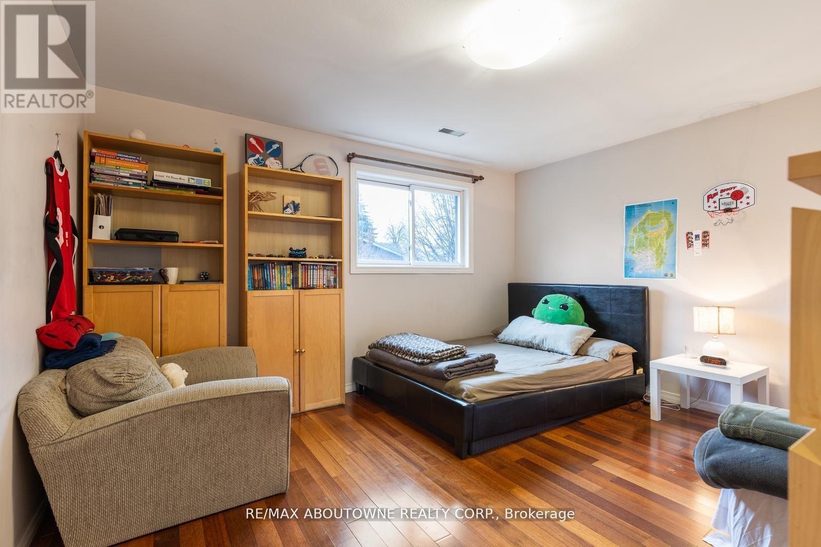 Upper - 14 Angus Drive, Toronto, Ontario  M2J 2X1 - Photo 16 - C12689186