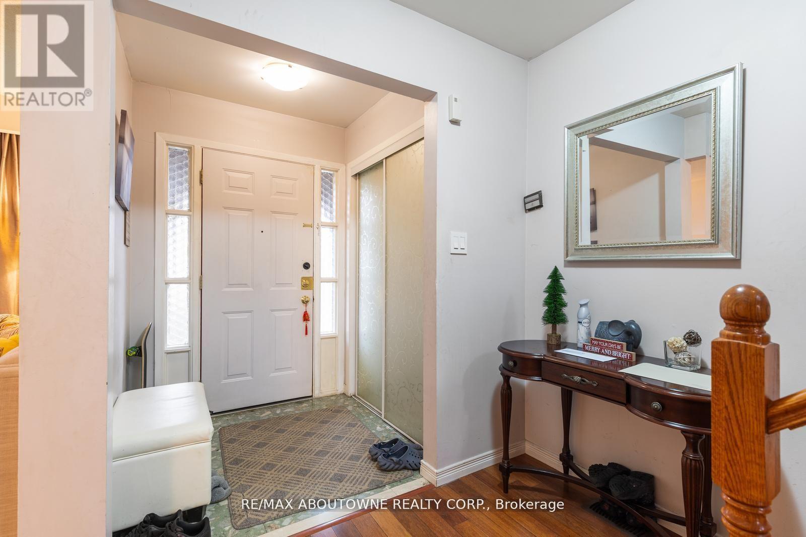 Upper - 14 Angus Drive, Toronto, Ontario  M2J 2X1 - Photo 2 - C12689186