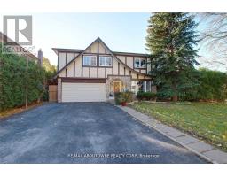 UPPER - 14 ANGUS DRIVE, Toronto, Ontario