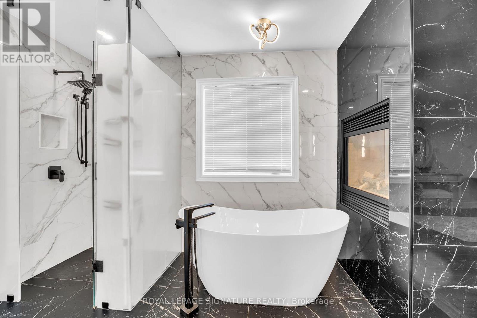 1067 Ivsbridge Boulevard, Newmarket, Ontario  L3X 1N3 - Photo 24 - N12689116