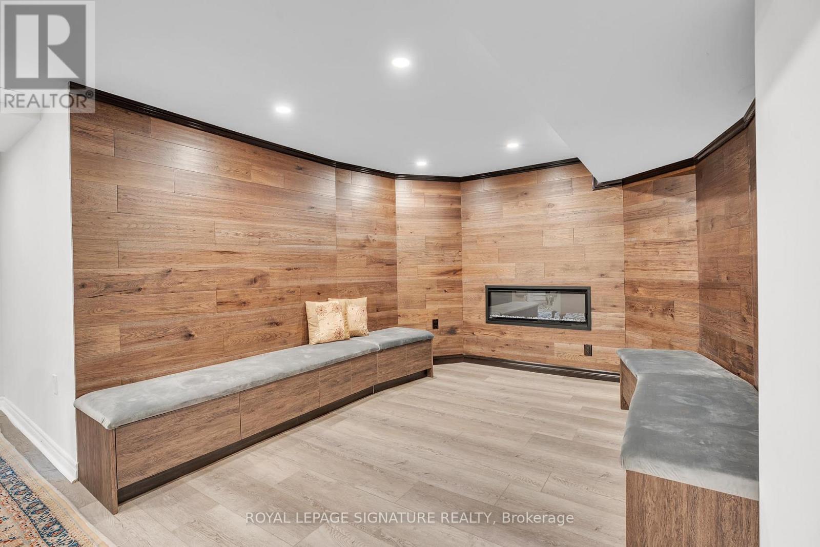 1067 Ivsbridge Boulevard, Newmarket, Ontario  L3X 1N3 - Photo 38 - N12689116